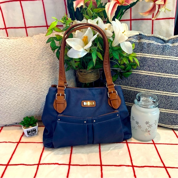 Alfred Dunner Handbags - Alfred Dunner Leather Shoulder Bag